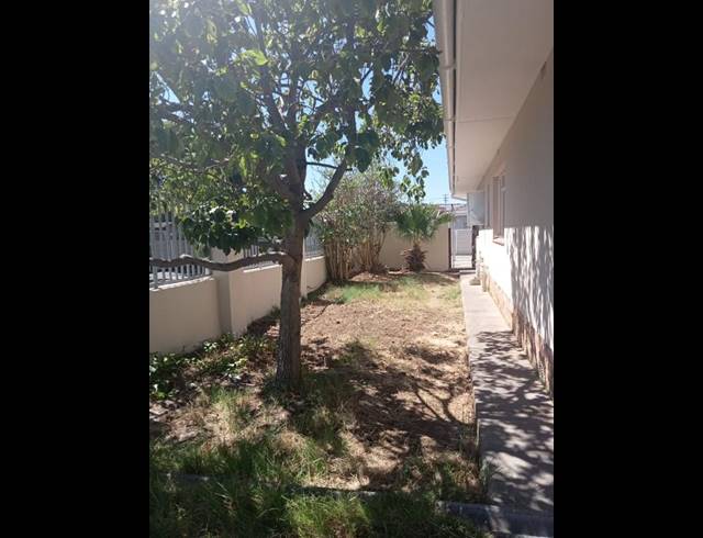 4 BEDROOM PROPERTY TO RENT IN GOODWOOD CENTRAL